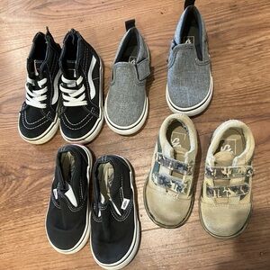 Bundle of 4 pairs toddler size 7 Vans